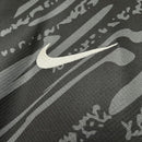 Camiseta Liverpool 24/25 Portero Negro - Versión Aficionado