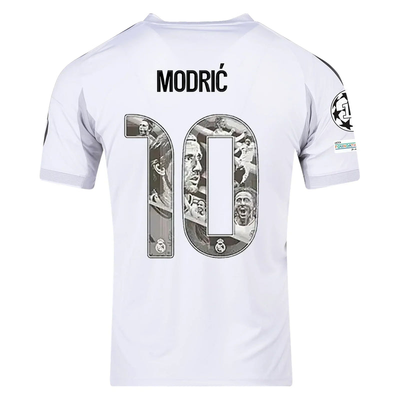 Camiseta Modrić - Real Madrid 25/26 I Casa - Conmemorativa - Versión Aficionado